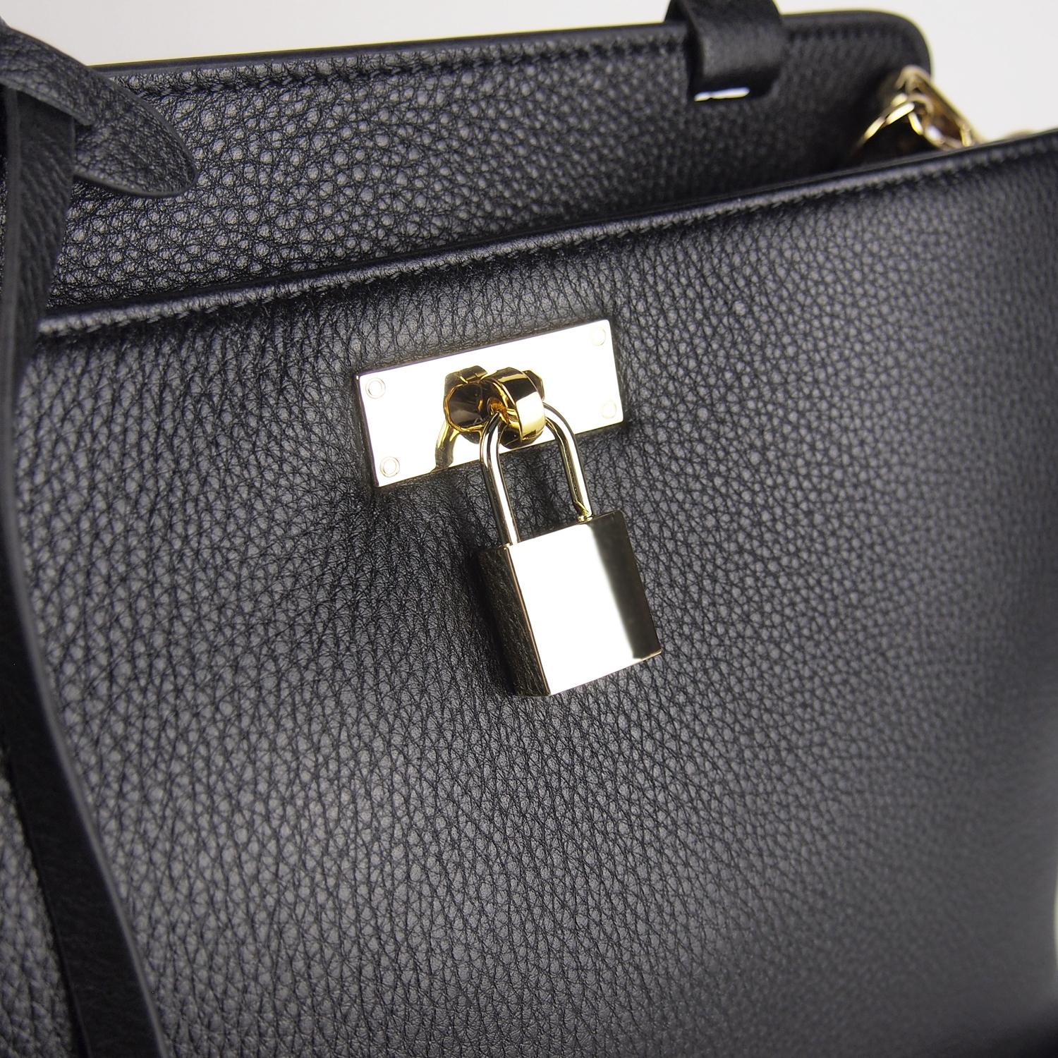 ButterField  Dabria Top Handle Handle Bag